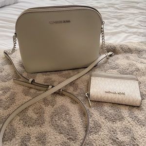 Micheal Kors Crossbody purse & matching wallet